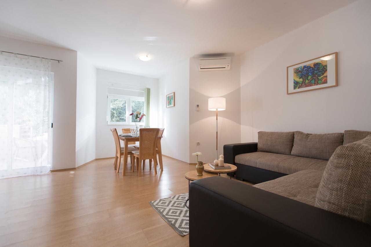 Maiv Residence - Family & Designer Suites Rogoznica  Esterno foto