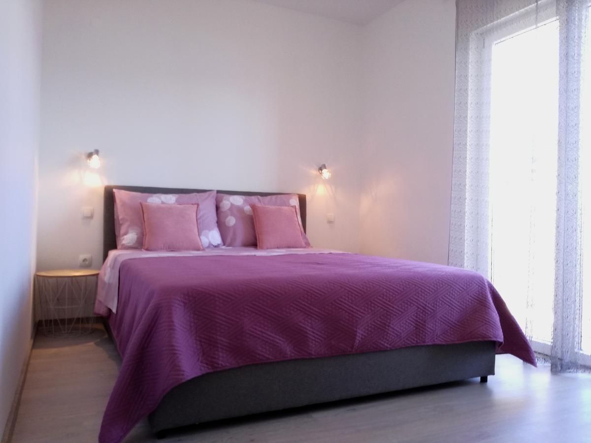 Maiv Residence - Family & Designer Suites Rogoznica  Esterno foto